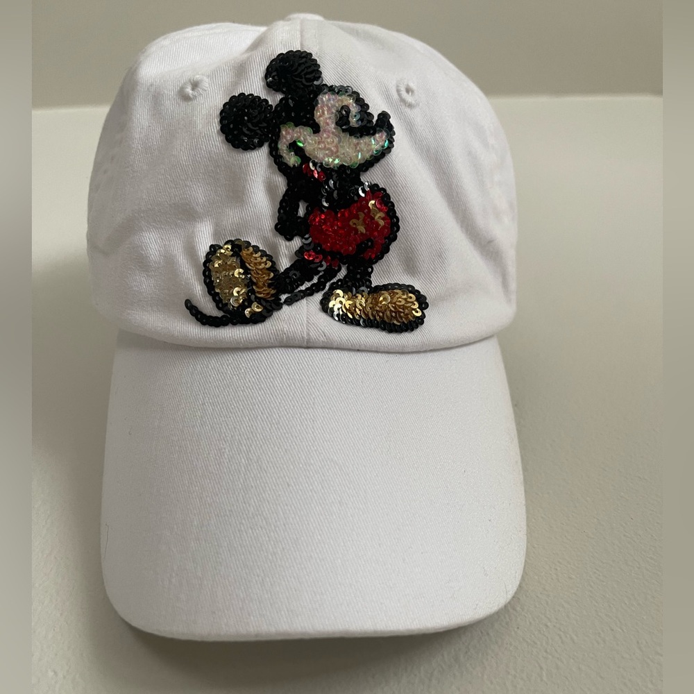 Disney Mickey Mouse sequin baseball cap ✨